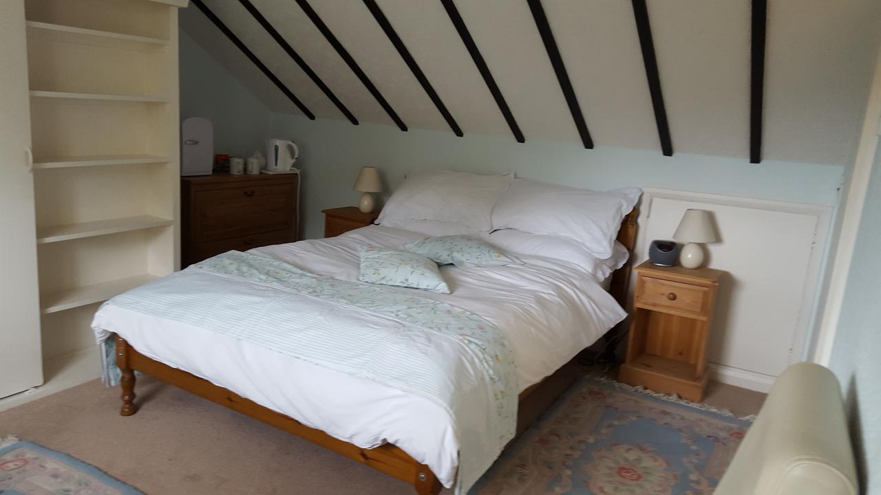 Follets B&B Pewsey Quarto foto